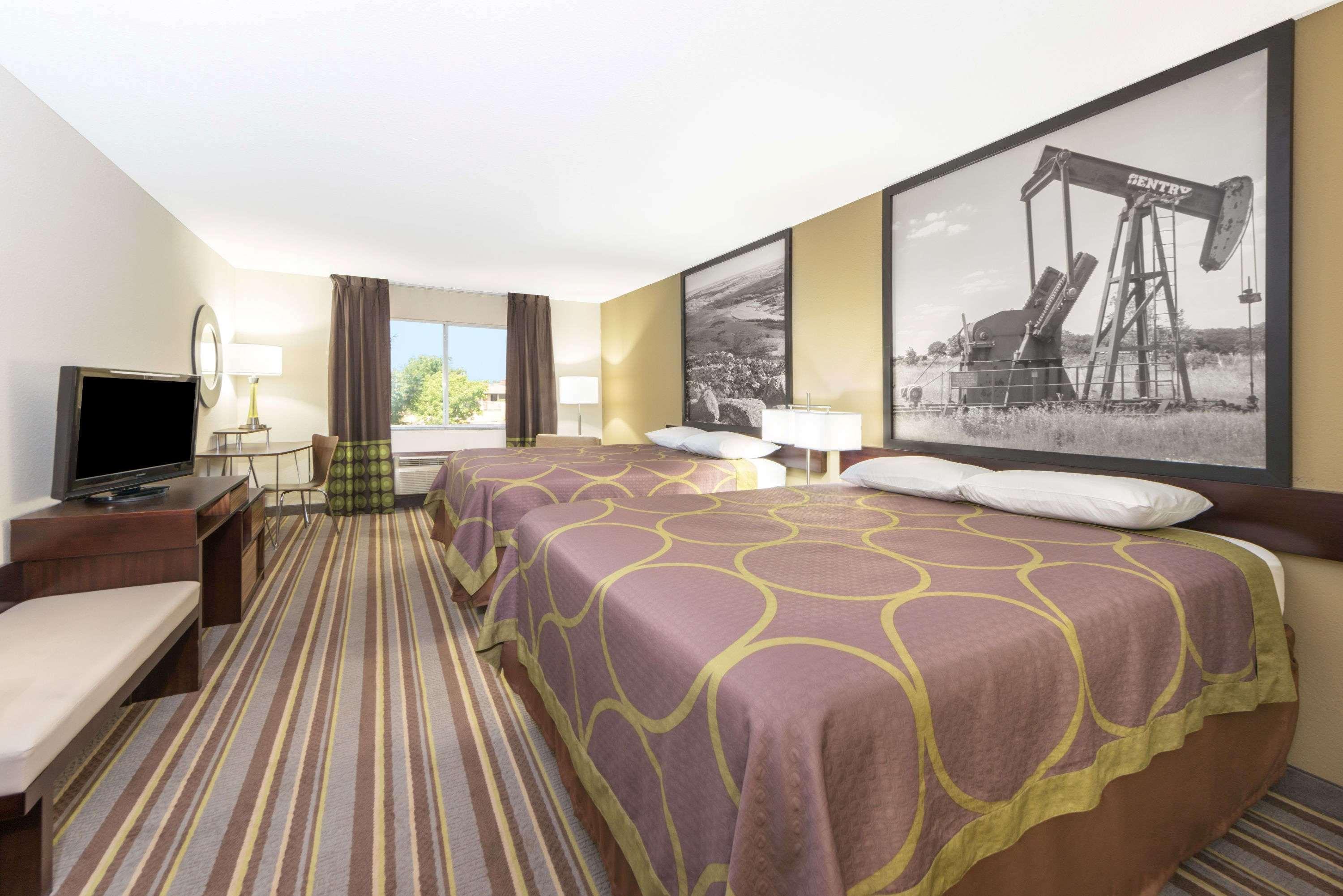 ซูเปอร์ 8 บาย วินด์แฮม เพอรี Hotel Perry ภายนอก รูปภาพ